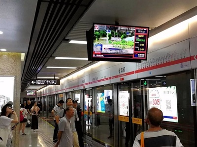 寧波地鐵與公交廣告投放指南 媒體策略、價格與效果解析